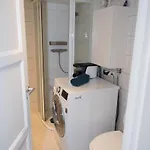 Classic Townhouse, Garden, Spacious بيت للعطل