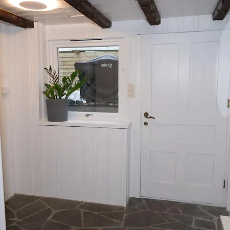 Classic Townhouse, Garden, Spacious * Stavanger