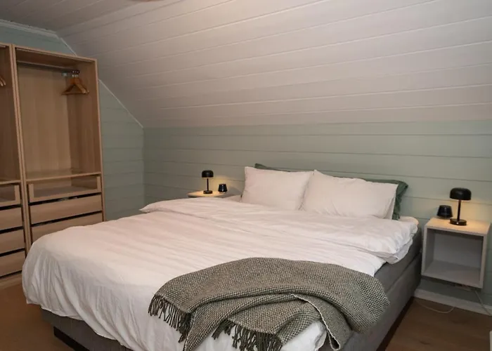 Classic Townhouse, Garden, Spacious *